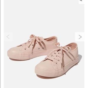 NWOT Pink sneakers sz 2